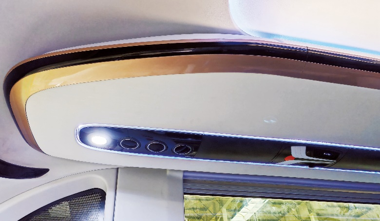 立异，，，，，让内饰与众差别