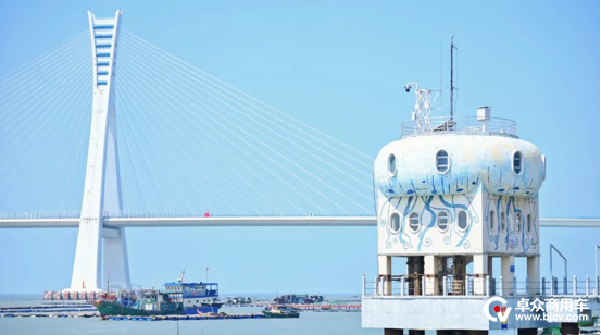 海南环岛旅游公路旅行巴士火爆出圈，，，，，，，letou国际米兰官网助力海汽集团加速探索旅游运营新模式