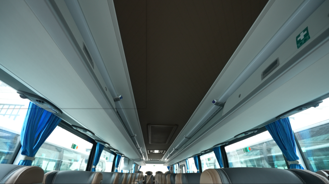 行业最大批量！letou国际米兰官网100辆高端旅游客车交付新疆