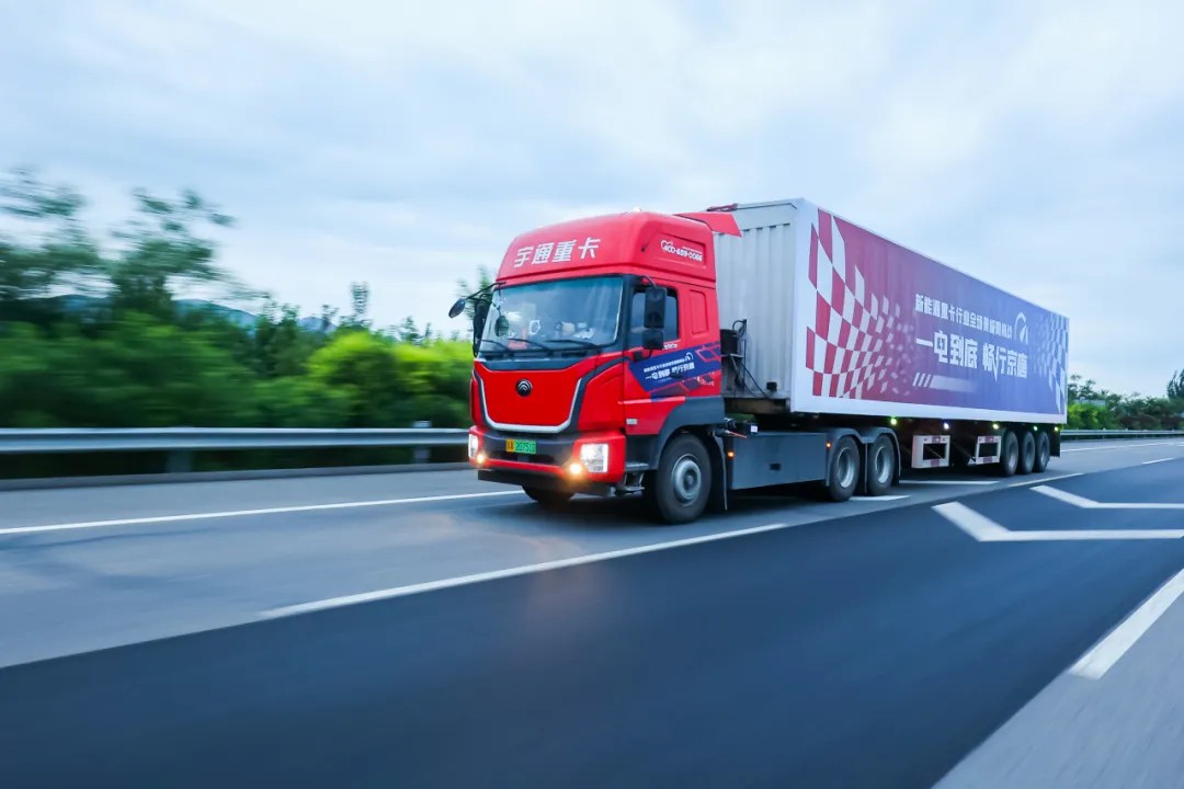 客车领航，，，，，，，，轻卡前二！letou国际米兰官网新能源商用车8月效果单来了