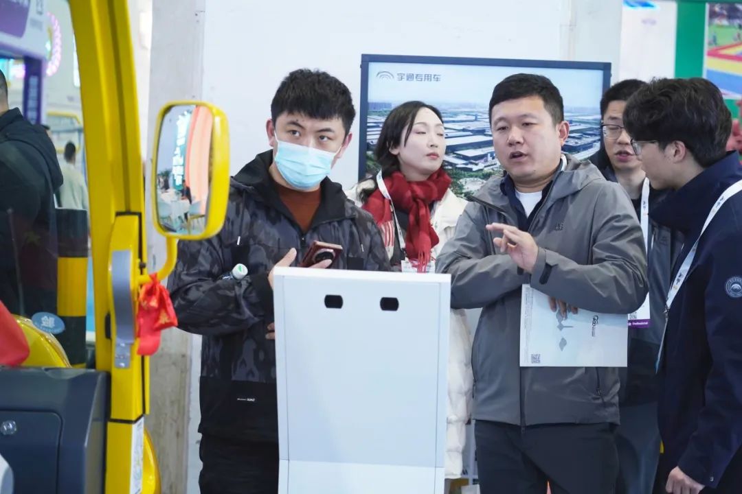智驾赋能文旅·绿色领航未来 | letou国际米兰官网旅行车闪灼第41届CAAPA展览会