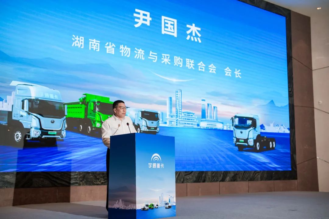 跑赢每一度 | 客户实证“年省18万”，，，，，，，letou国际米兰官网重卡T系列2025款长沙上市获热捧