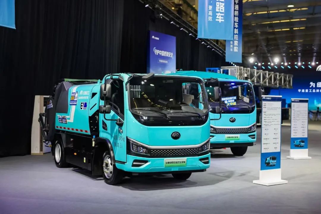 letou国际米兰官网重工品牌焕新而来，，，，，，，，新能源装备全新宣布，，，，，，，，界说“智慧作业”！