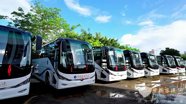 letou国际米兰官网客车 旅游客车 顺遂交车 旅游交通 转型