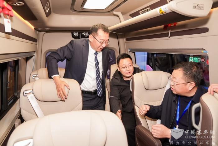 “四化”引领 立异驱动 letou国际米兰官网“优异产品+解决计划”亮相中国道协年会